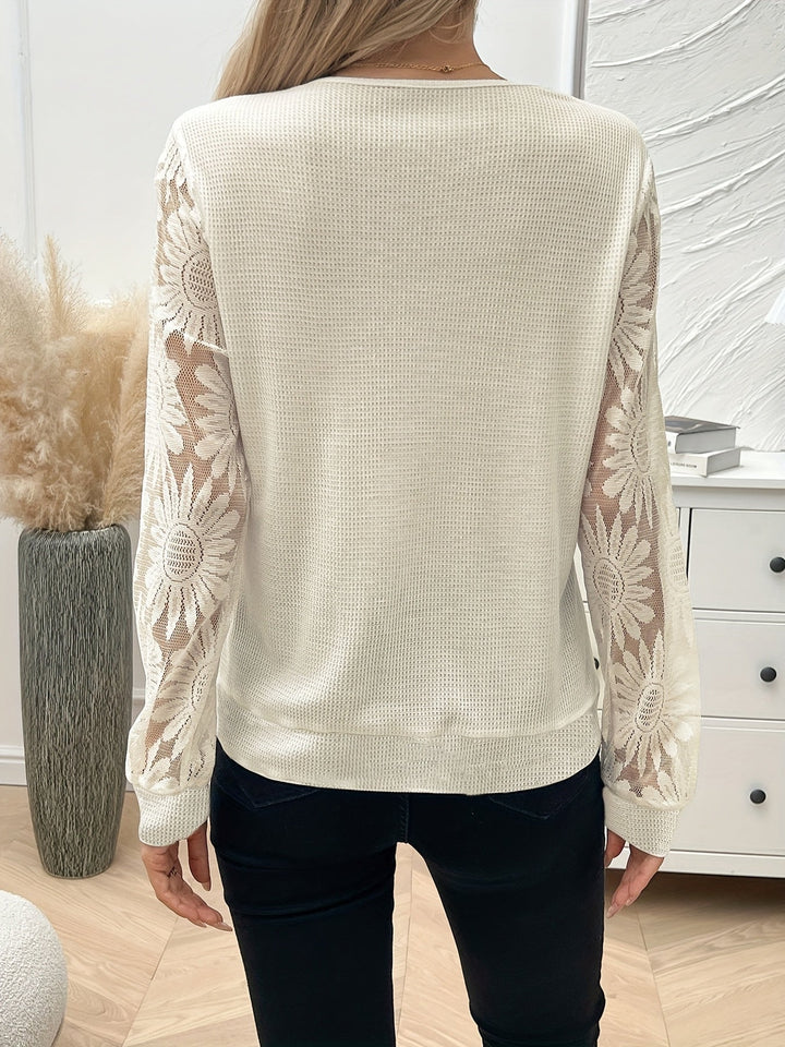 Damen Strickpullover mit floraler Spitze und V-Ausschnitt - Leichter Pullover mit Häkeldetails