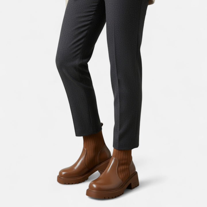 Elegante Damen Stiefeletten mit Blockabsatz - Slip-On Design