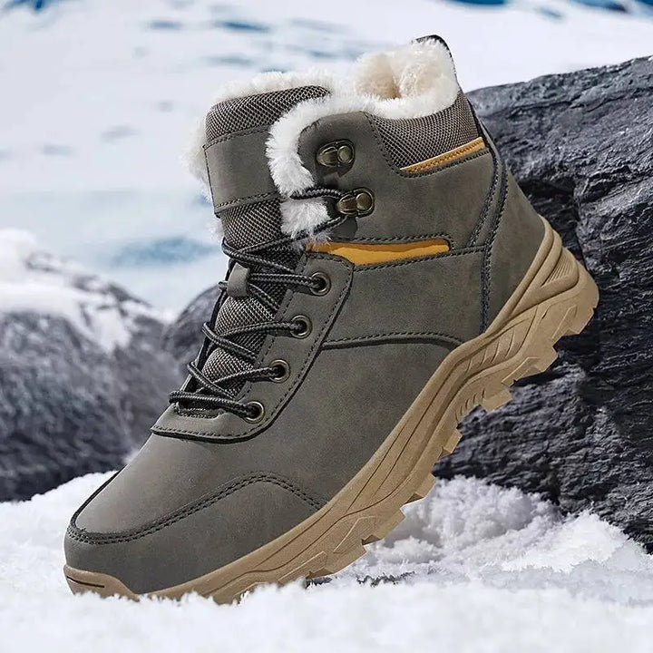Warme Herren Winterstiefel mit Fell-Obermaterial - Knöchelhohe Schnürstiefel