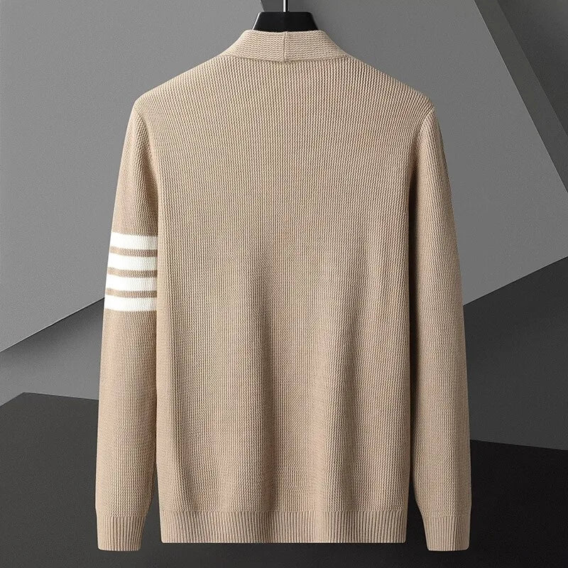 Herren Strick-Cardigan mit Knopfleiste und Fronttaschen - Klassisch Elegant