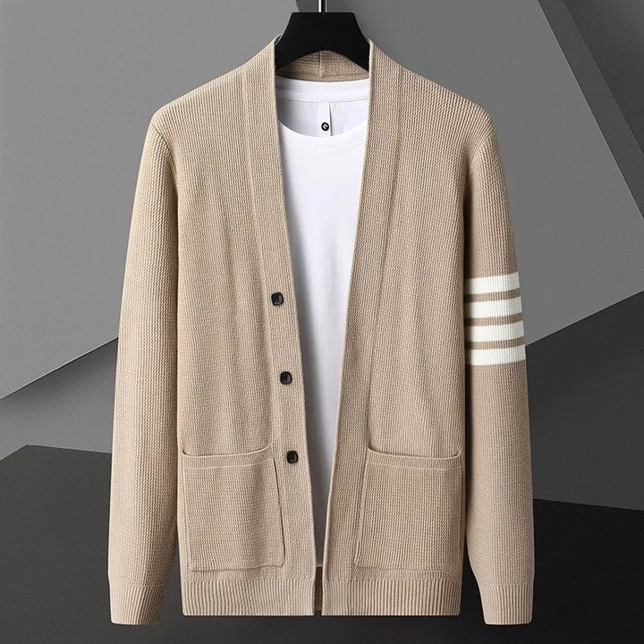 Herren Strick-Cardigan mit Knopfleiste und Fronttaschen - Klassisch Elegant